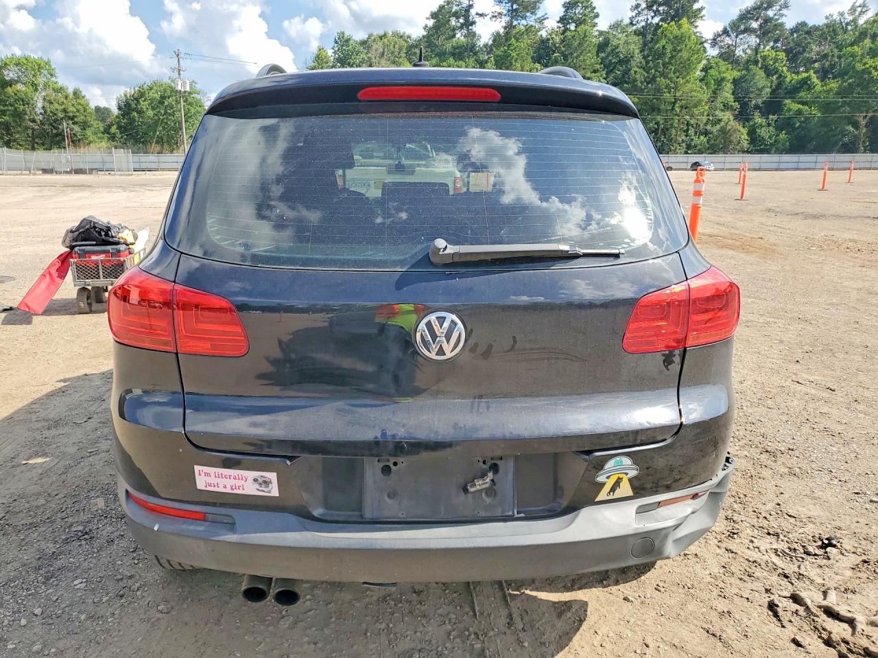 2016 Volkswagen Tiguan S Black vin: WVGAV7AX4GW517525