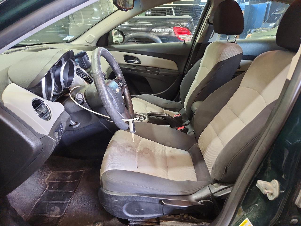 2014 Chevrolet Cruze Ls Green vin: 1G1PA5SG1E7411546