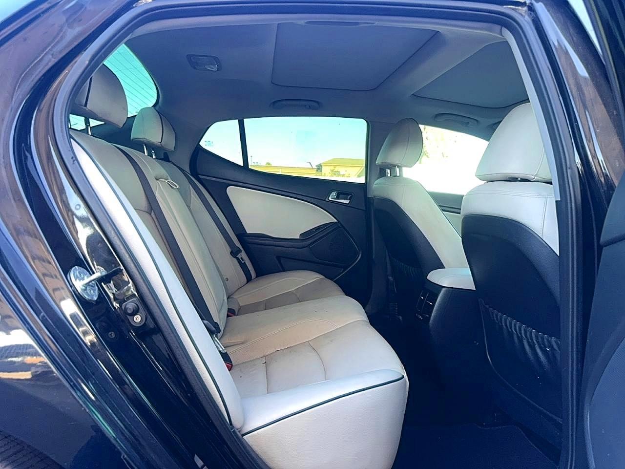 2015 Kia Optima Hybrid Black vin: KNAGN4AD5F5085144