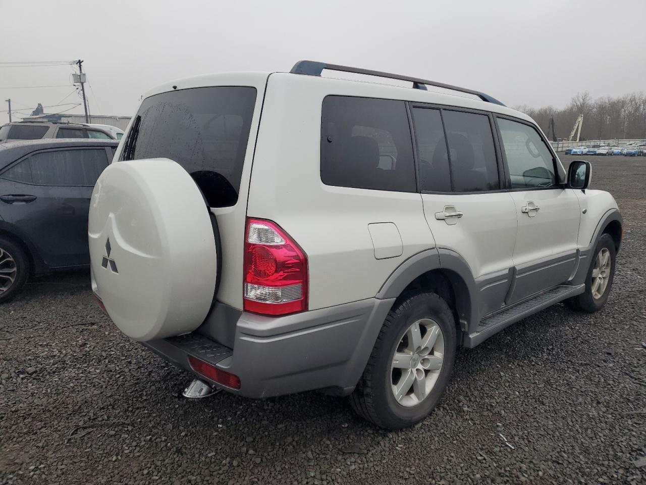 2006 Mitsubishi Montero Limited White vin: JA4MW51S56J003146
