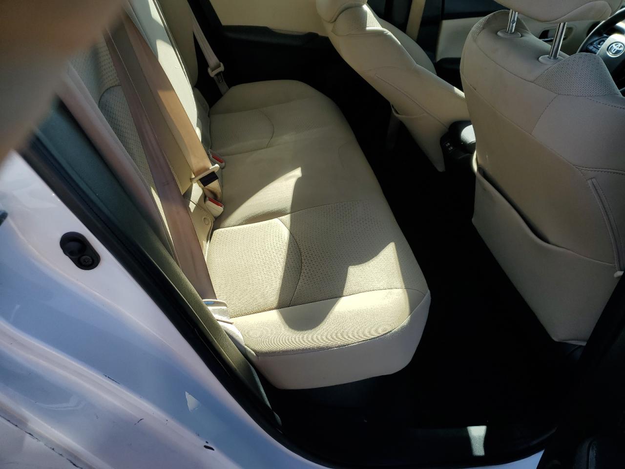 2019 Toyota Prius White vin: JTDKARFU1K3083640