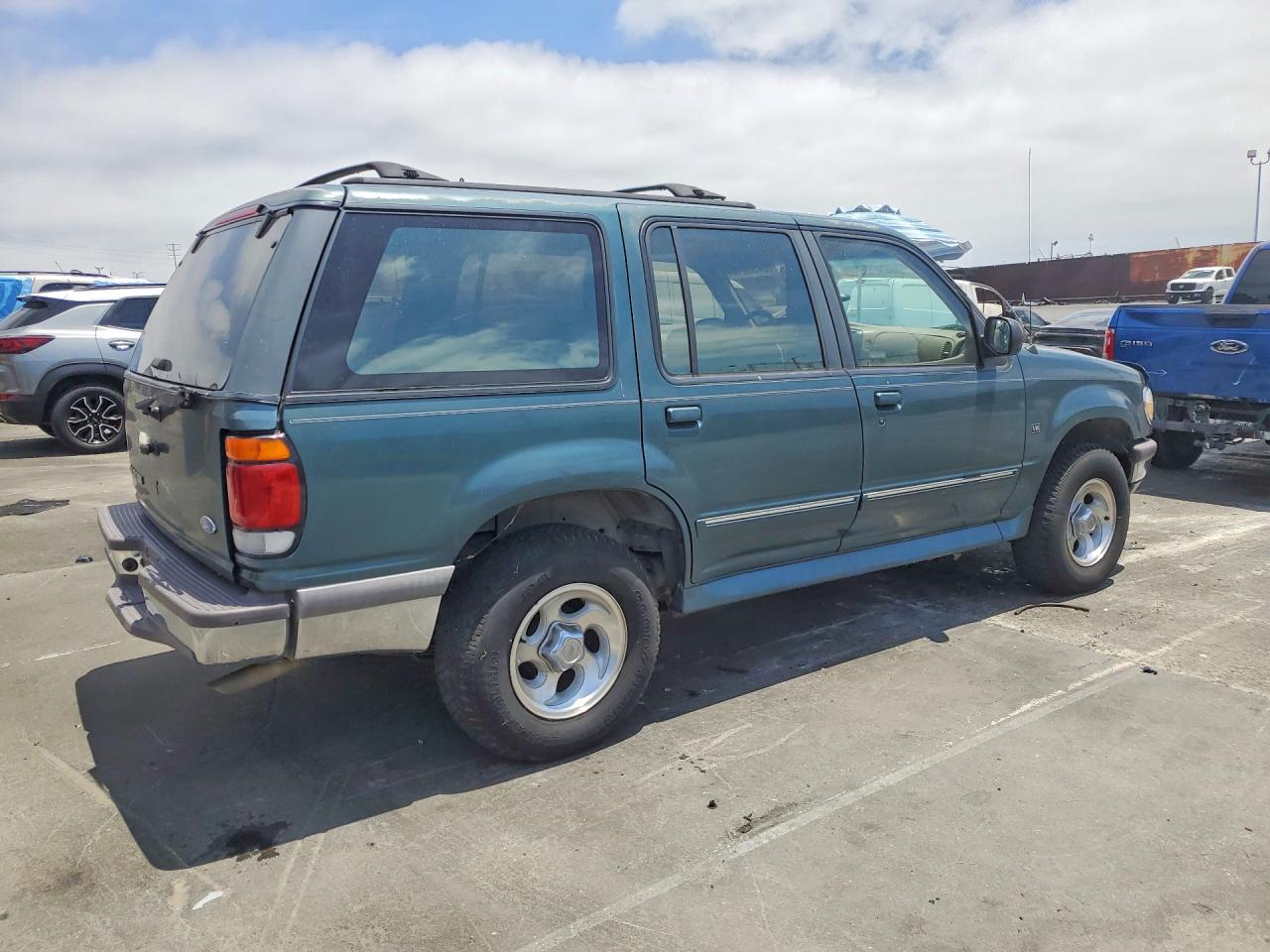 1997 Ford Explorer Green vin: 1FMDU32P9VUA26643