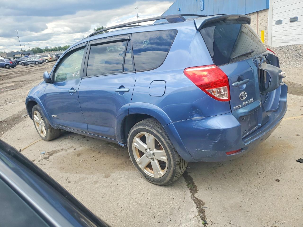 2007 Toyota Rav4 Sport Blue vin: JTMBK32V275020079