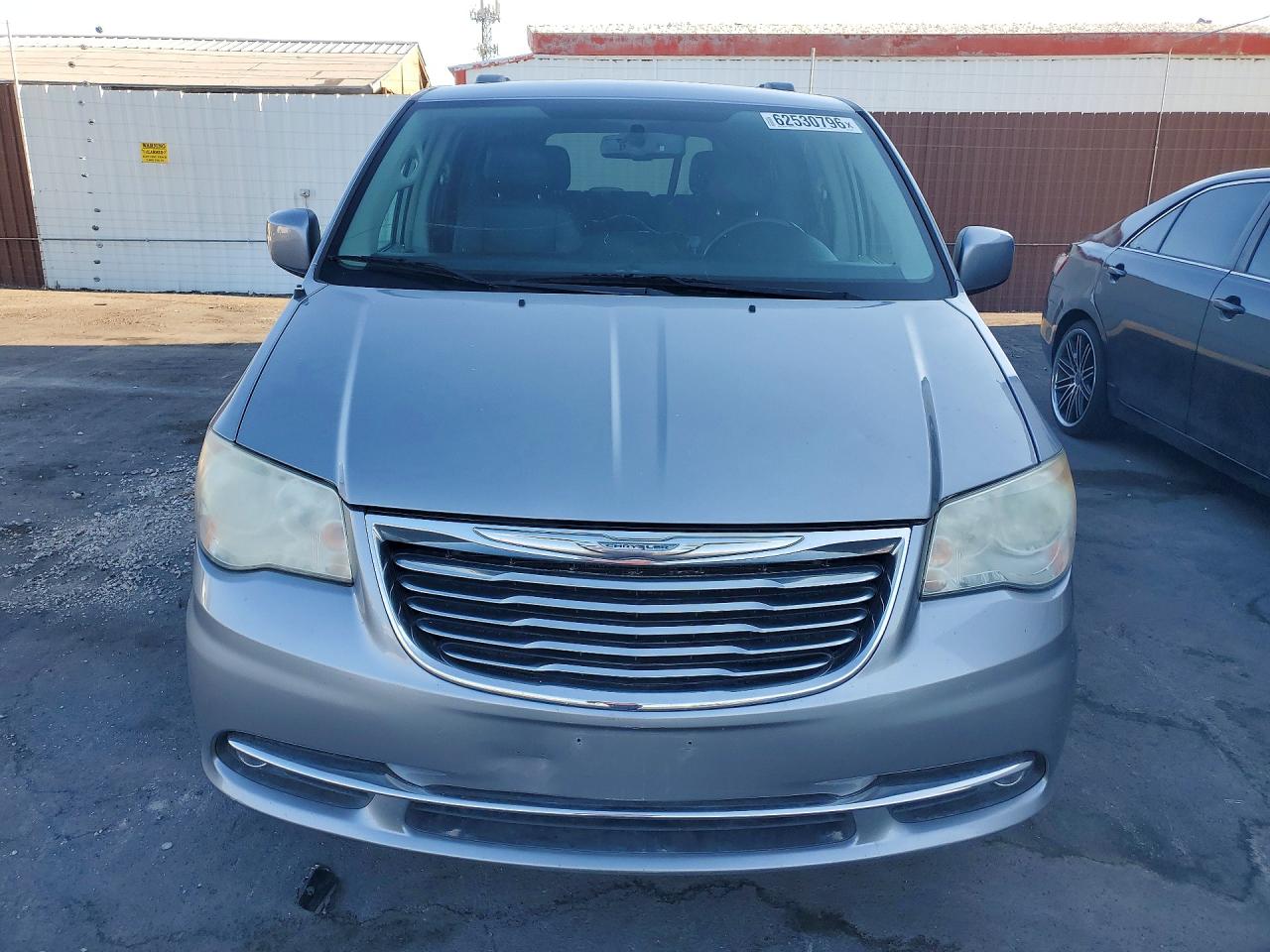 2013 Chrysler Town & Country Touring Silver vin: 2C4RC1BGXDR674277