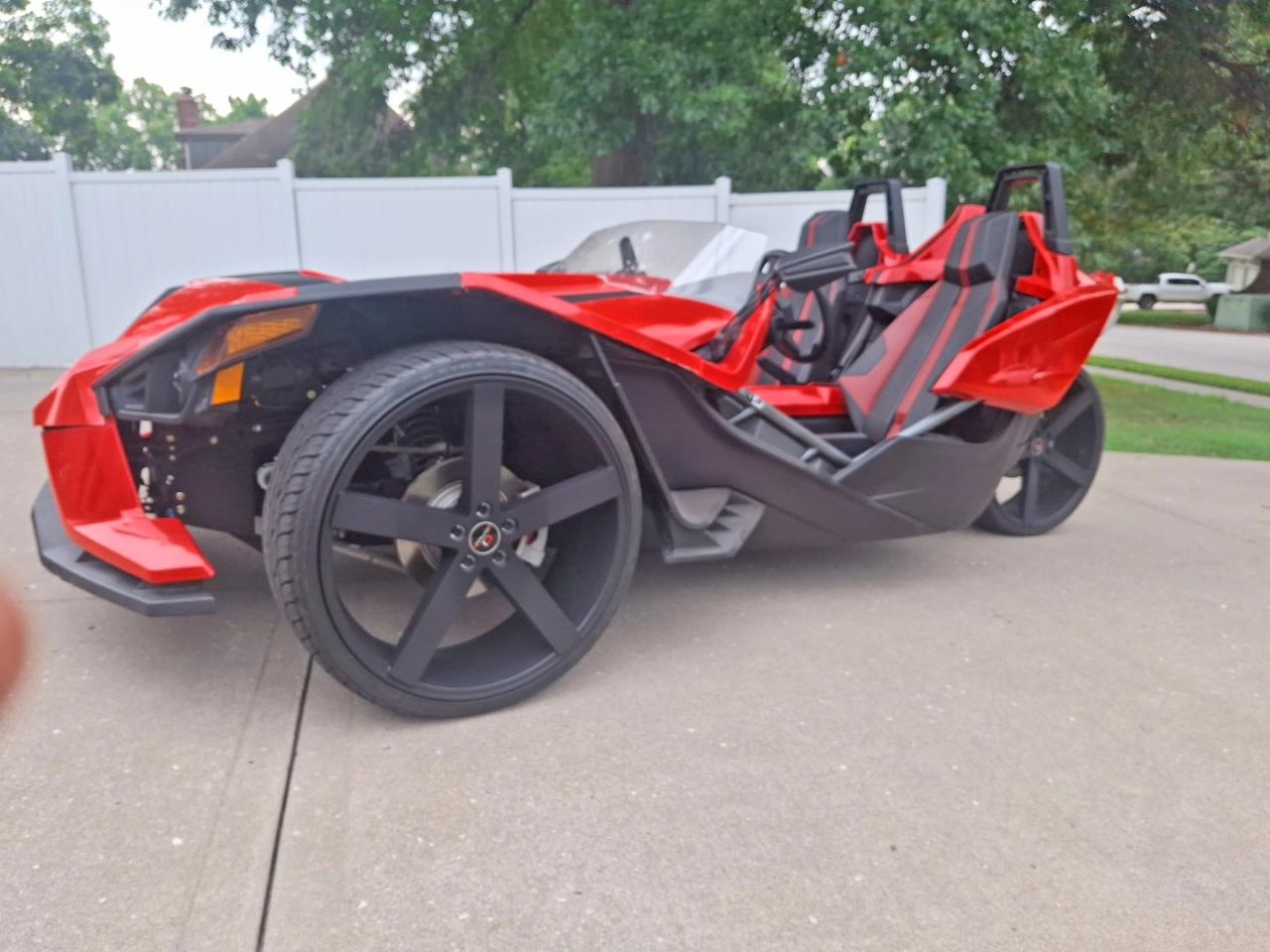 2015 Polaris Slingshot Sl Red vin: 57XAAPFA2F5103076