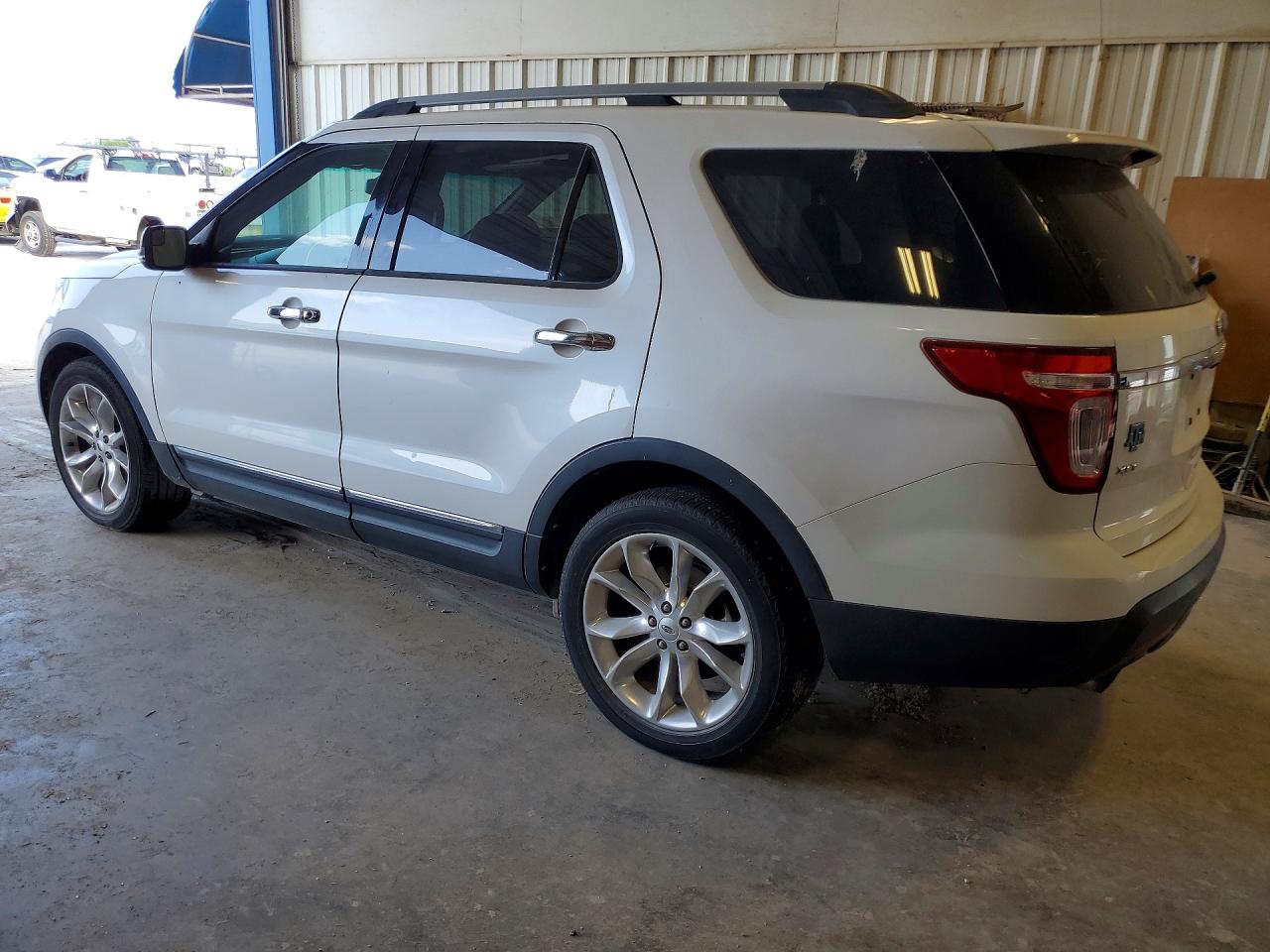 2012 Ford Explorer Xlt White vin: 1FMHK7D83CGA20272
