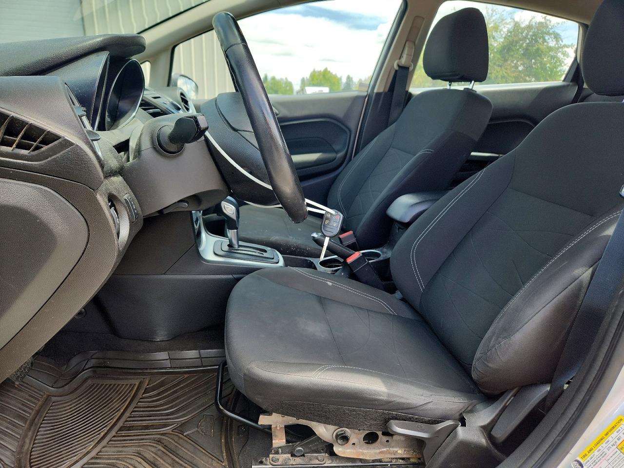 2015 Ford Fiesta Se Silver vin: 3FADP4EJ0FM123637