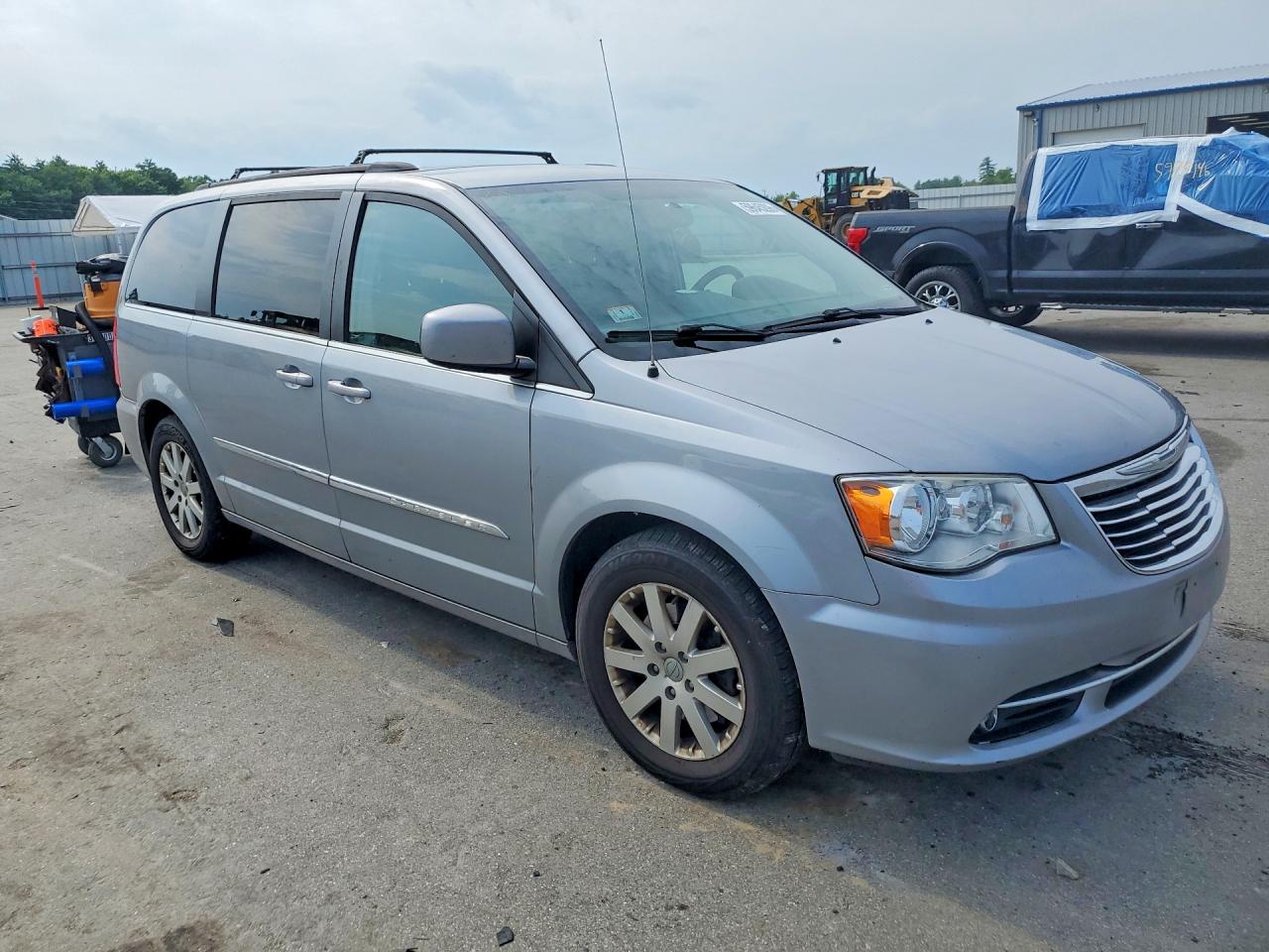 2015 Chrysler Town & Country Touring Серебряный vin: 2C4RC1BG8FR582832