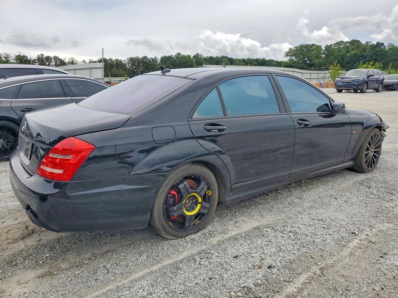 2011 Mercedes-benz S 63 Amg Black vin: WDDNG7EB2BA372365