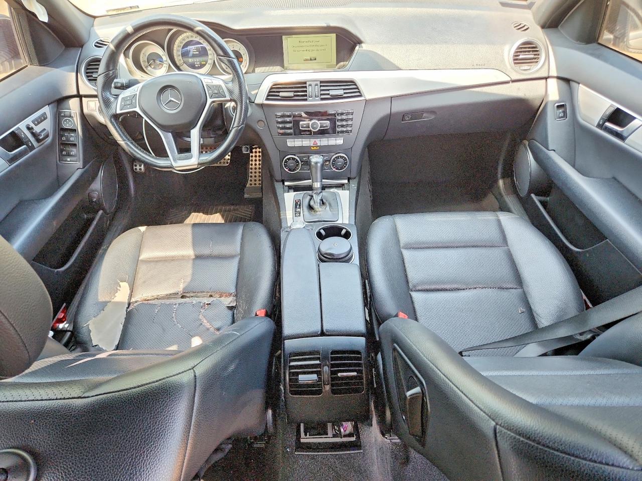 2014 Mercedes-benz C 300 4matic White vin: WDDGF8AB3EG228655