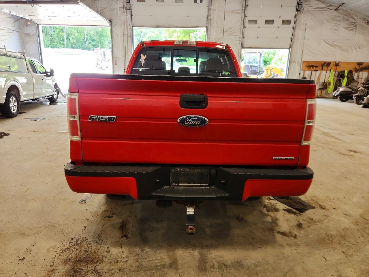 2013 Ford F150 Super Cab Red vin: 1FTEX1EM2DKD85347