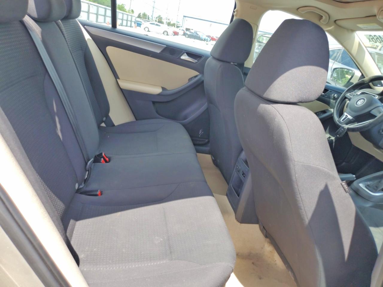 2014 Volkswagen Jetta Sel Cream vin: 3VWL07AJ8EM258491