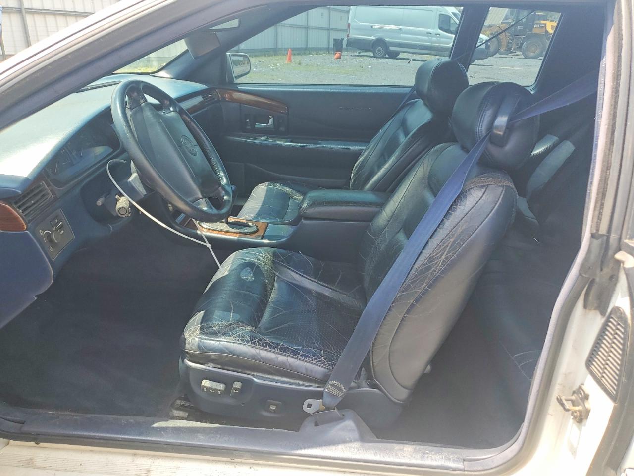 1996 Cadillac Eldorado Touring White vin: 1G6ET1299TU615984