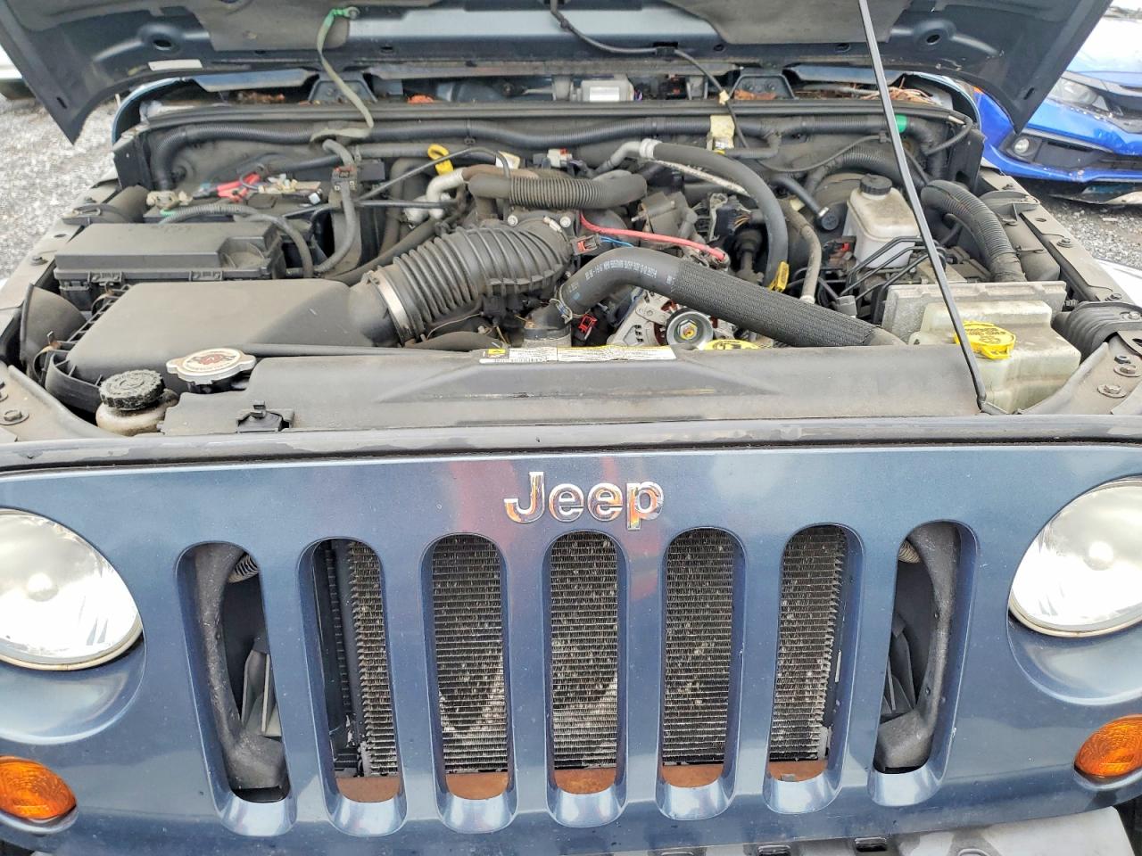 2008 Jeep Wrangler Sahara Серый vin: 1J4FA54158L567140