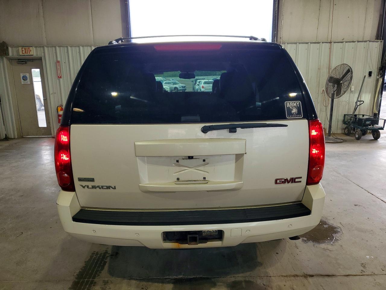 2012 Gmc Yukon Slt White vin: 1GKS2CE03CR313772