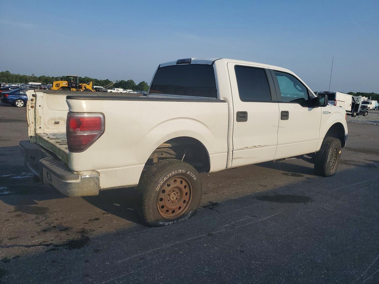 2011 Ford F150 Supercrew White vin: 1FTFW1EF7BFC39556