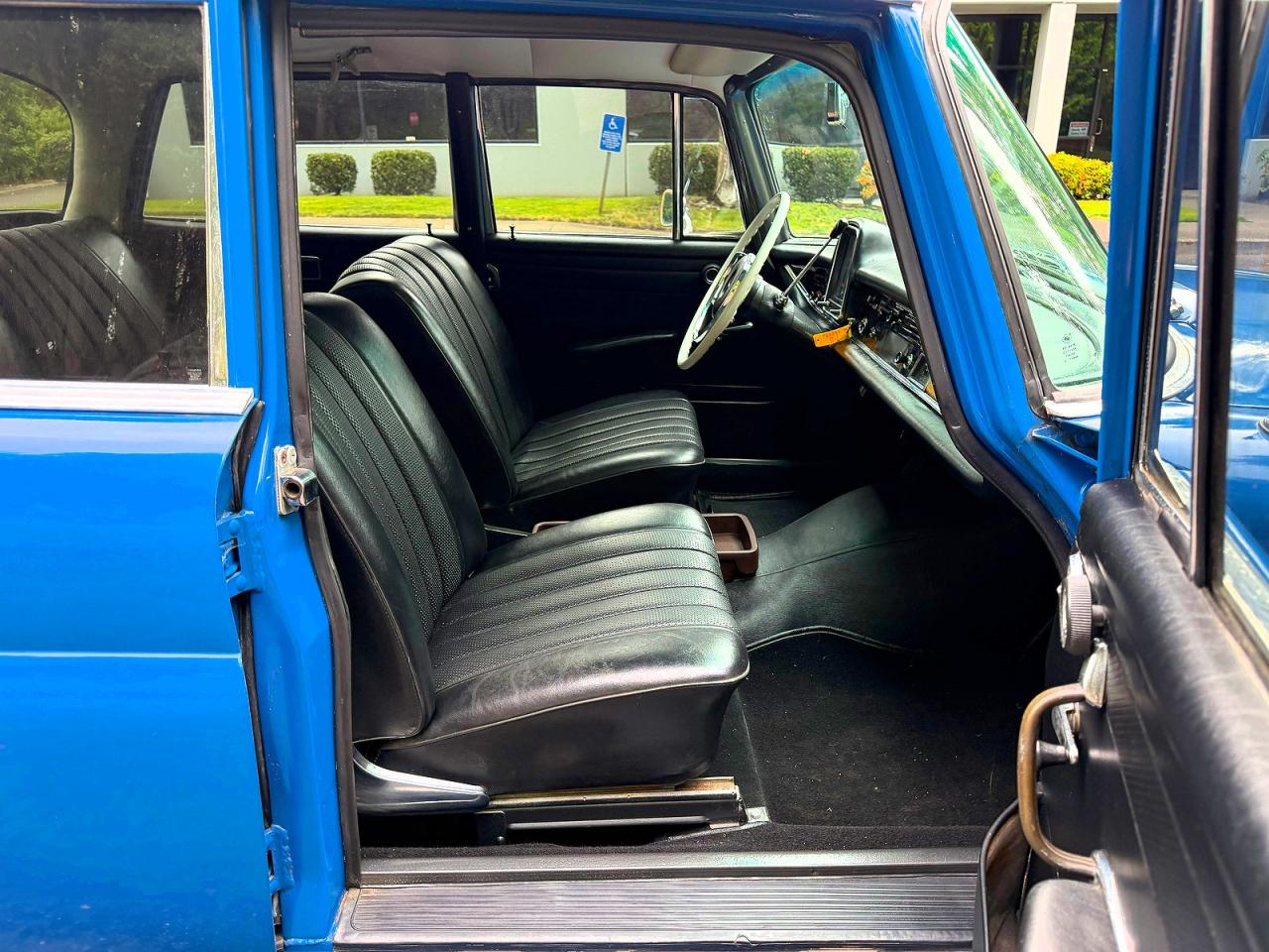 1966 Mercedes-benz 230 Automatic Двухцветный vin: 11011010270464