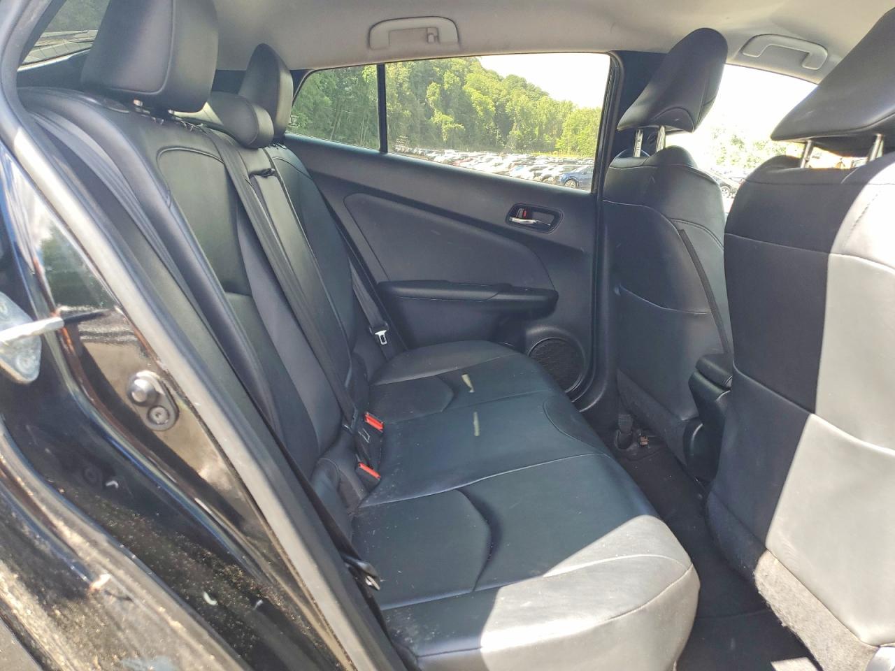 2016 Toyota Prius Four Белый vin: JTDKARFU5G3501950