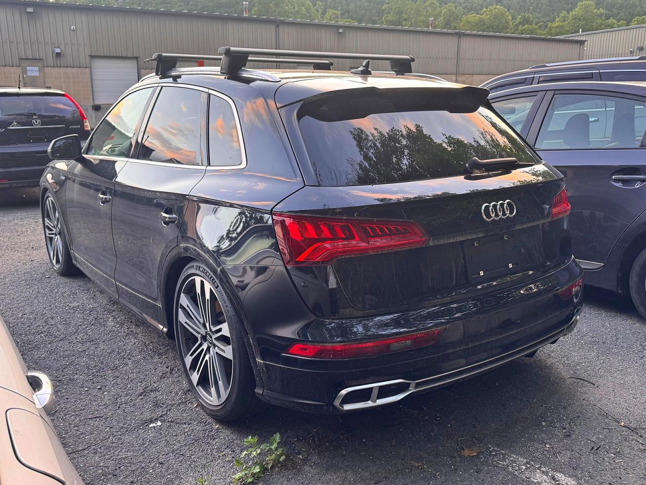 2018 Audi Sq5 Premium Plus Black vin: WA1A4BFY2J2020221