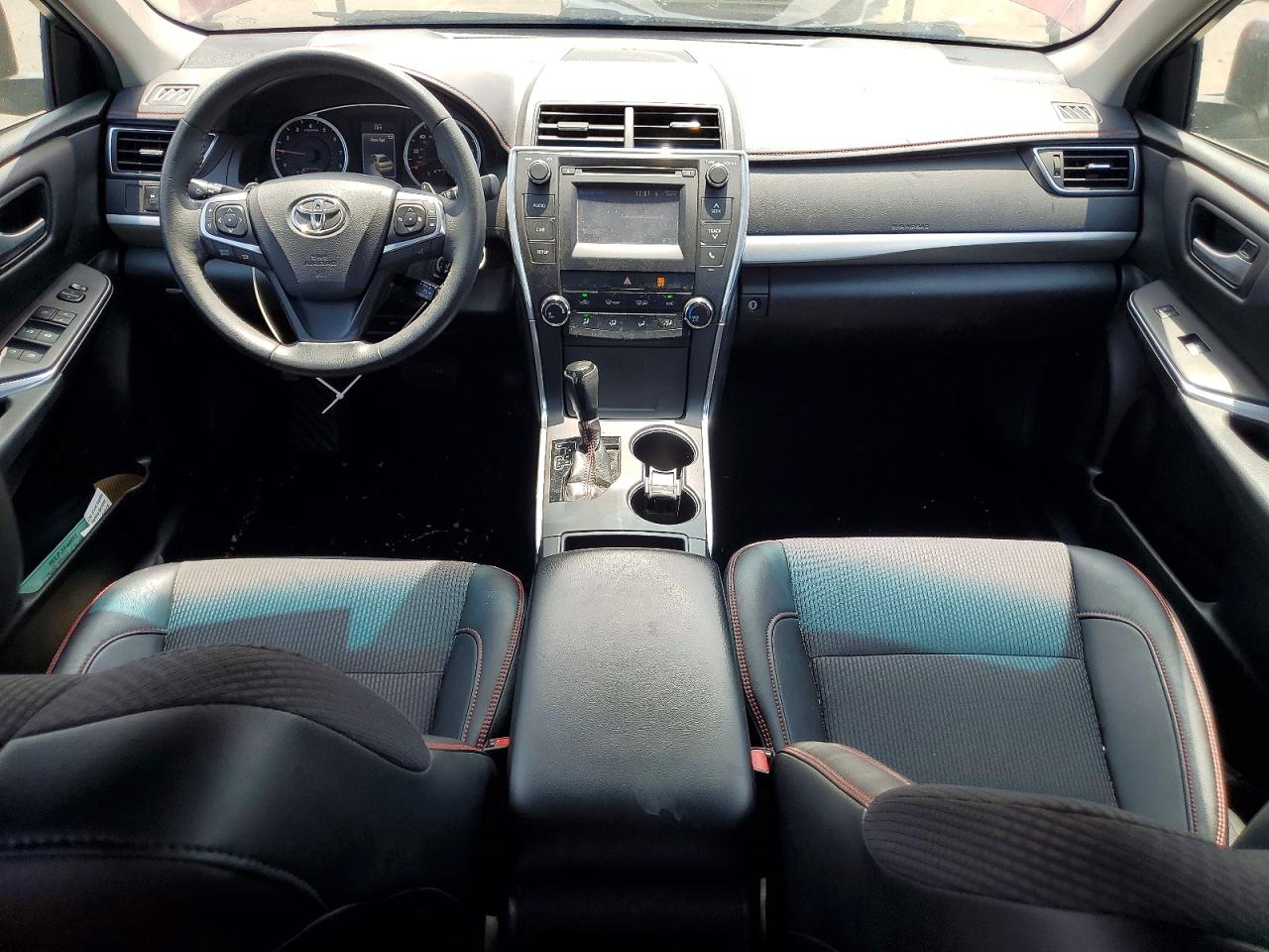 2017 Toyota Camry Se Red vin: 4T1BF1FKXHU703868