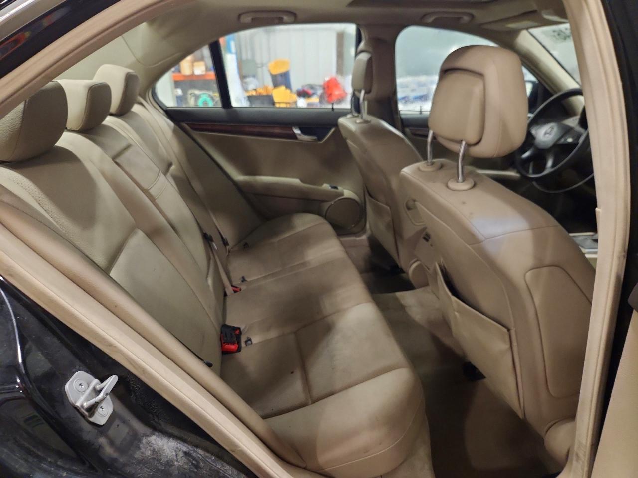 2009 Mercedes-benz C 300 4matic Black vin: WDDGF81XX9R046618