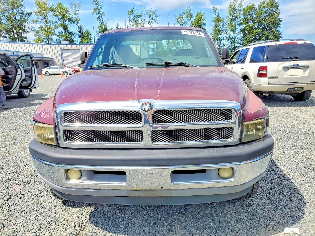 2001 Dodge Ram 1500 Темно-бордовый vin: 3B7HF13Z41G173129