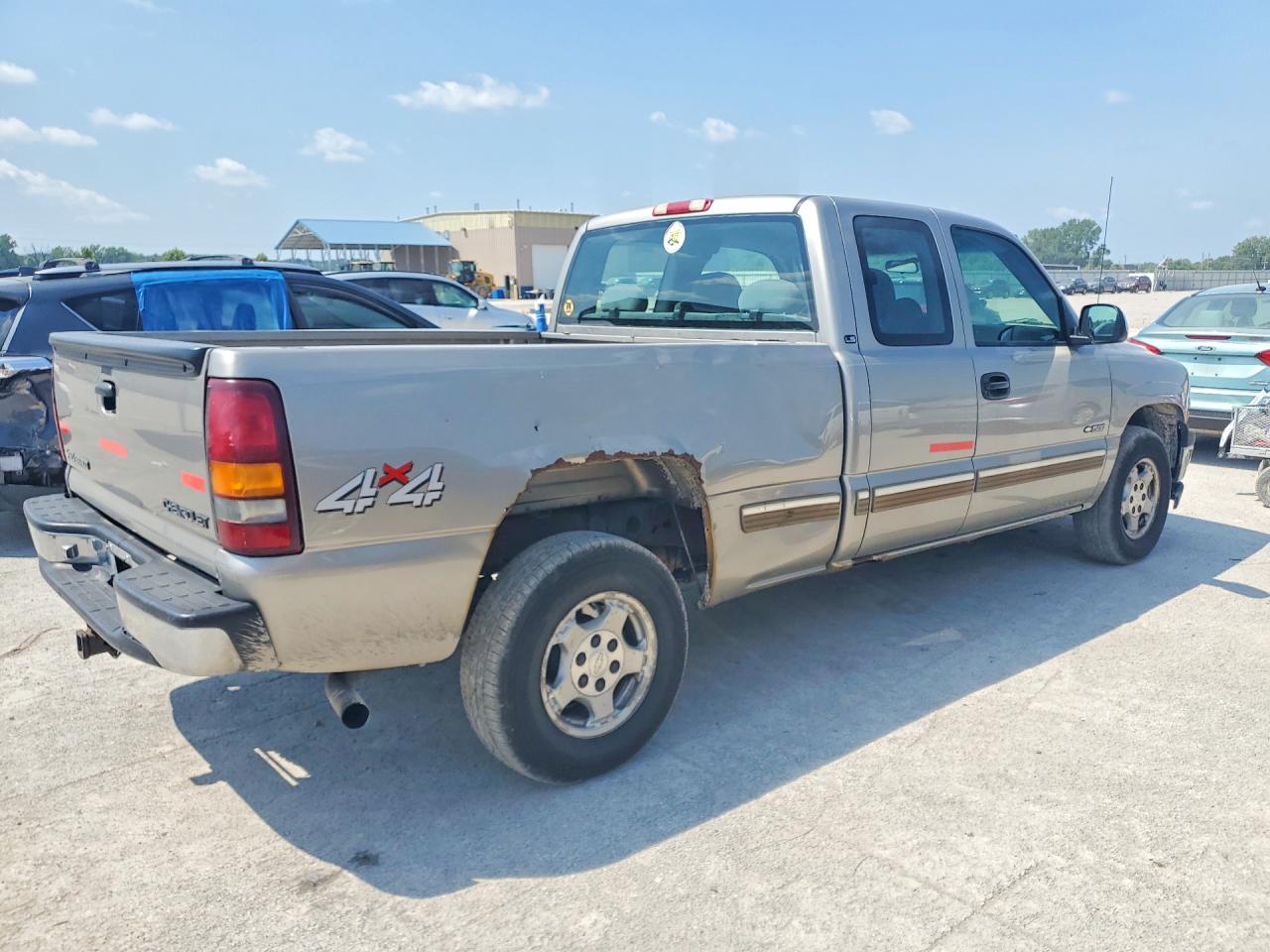 2001 Chevrolet Silverado K1500 Silver vin: 2GCEK19T311389659