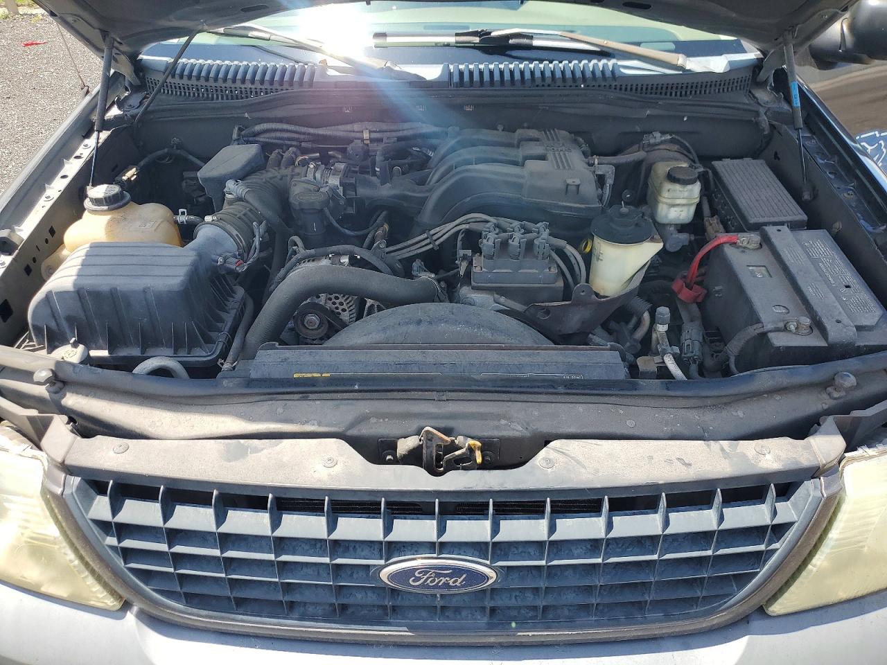 2005 Ford Explorer Xls Black vin: 1FMZU62K15UA34277