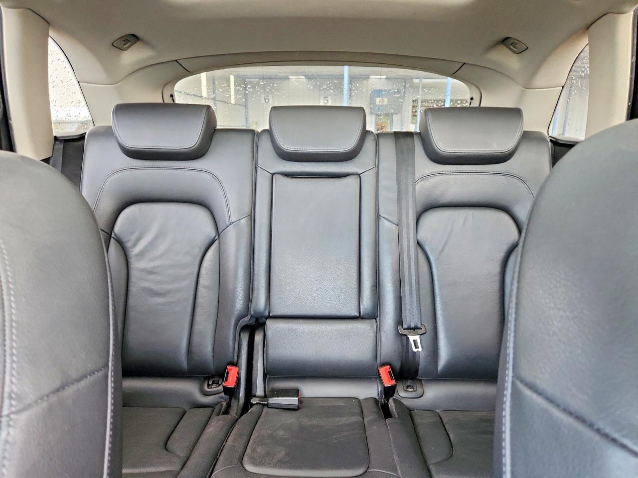 2010 Audi Q5 Premium Plus Silver vin: WA1LKAFP3AA102870