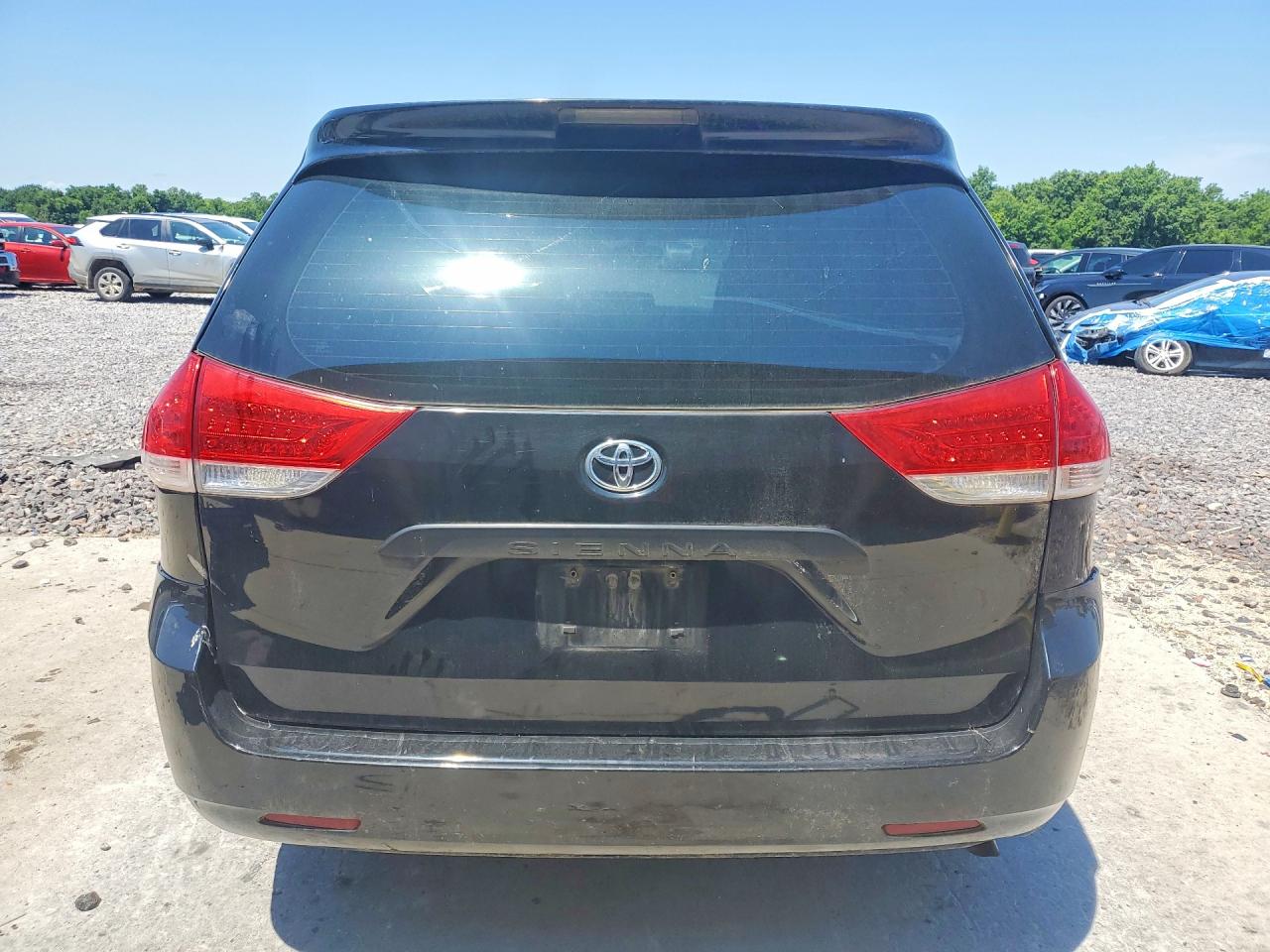 2012 Toyota Sienna Base 7-passenger Black vin: 5TDZK3DC4CS278117