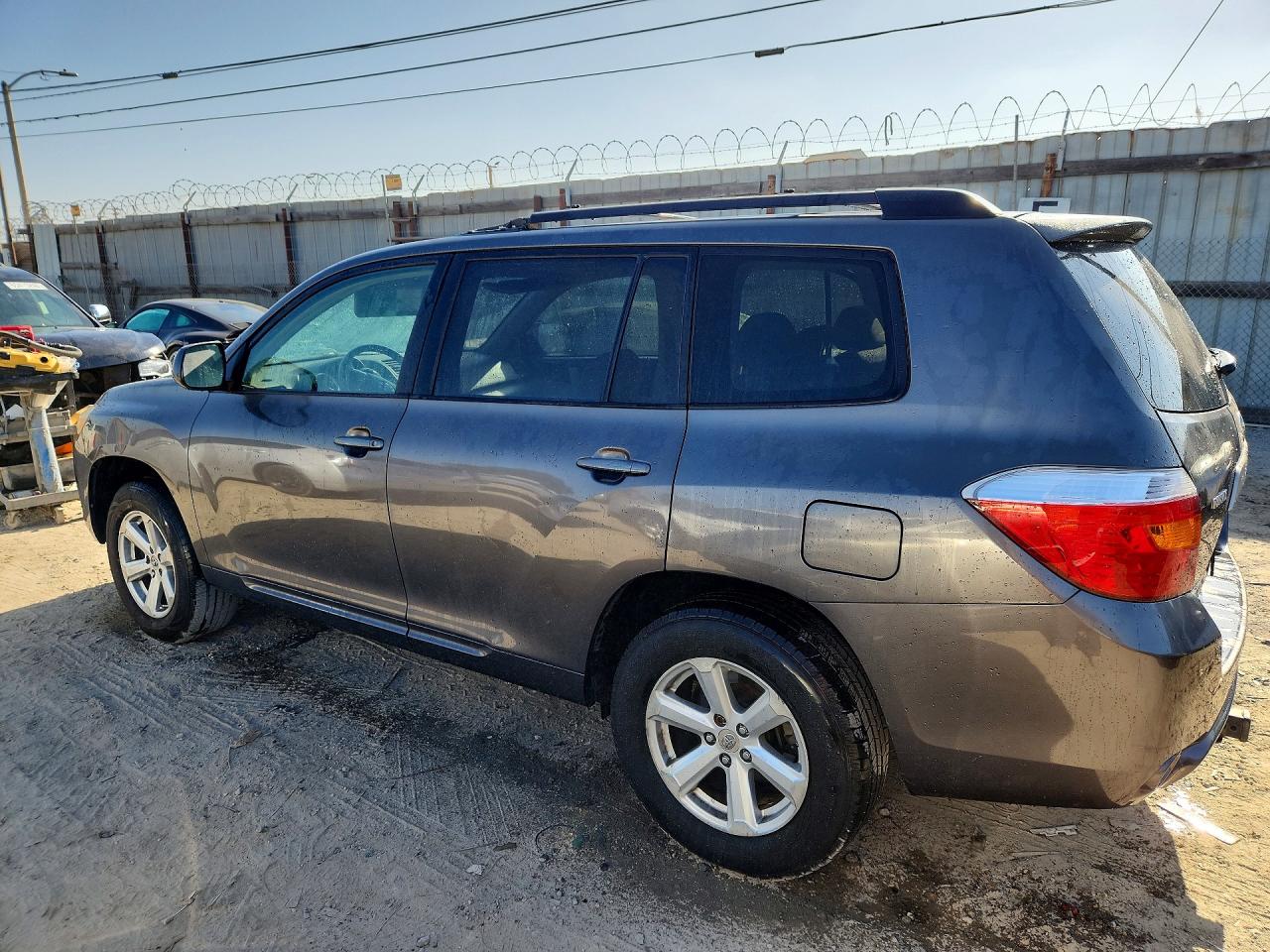 2008 Toyota Highlander Base Gray vin: JTEDS41A282005738