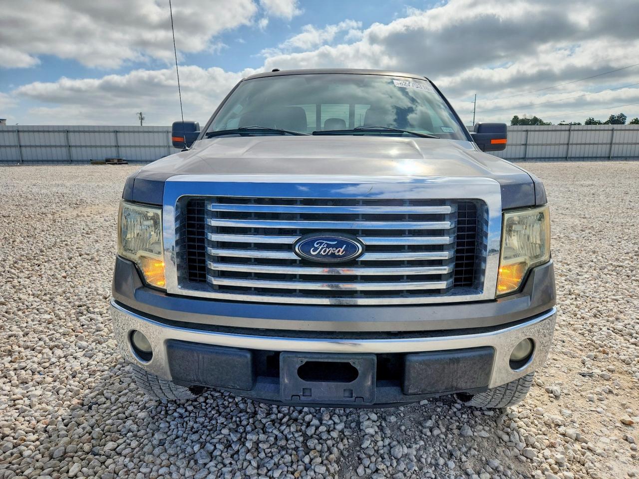 2011 Ford F150 Supercrew Silver vin: 1FTFW1EF3BKD70717