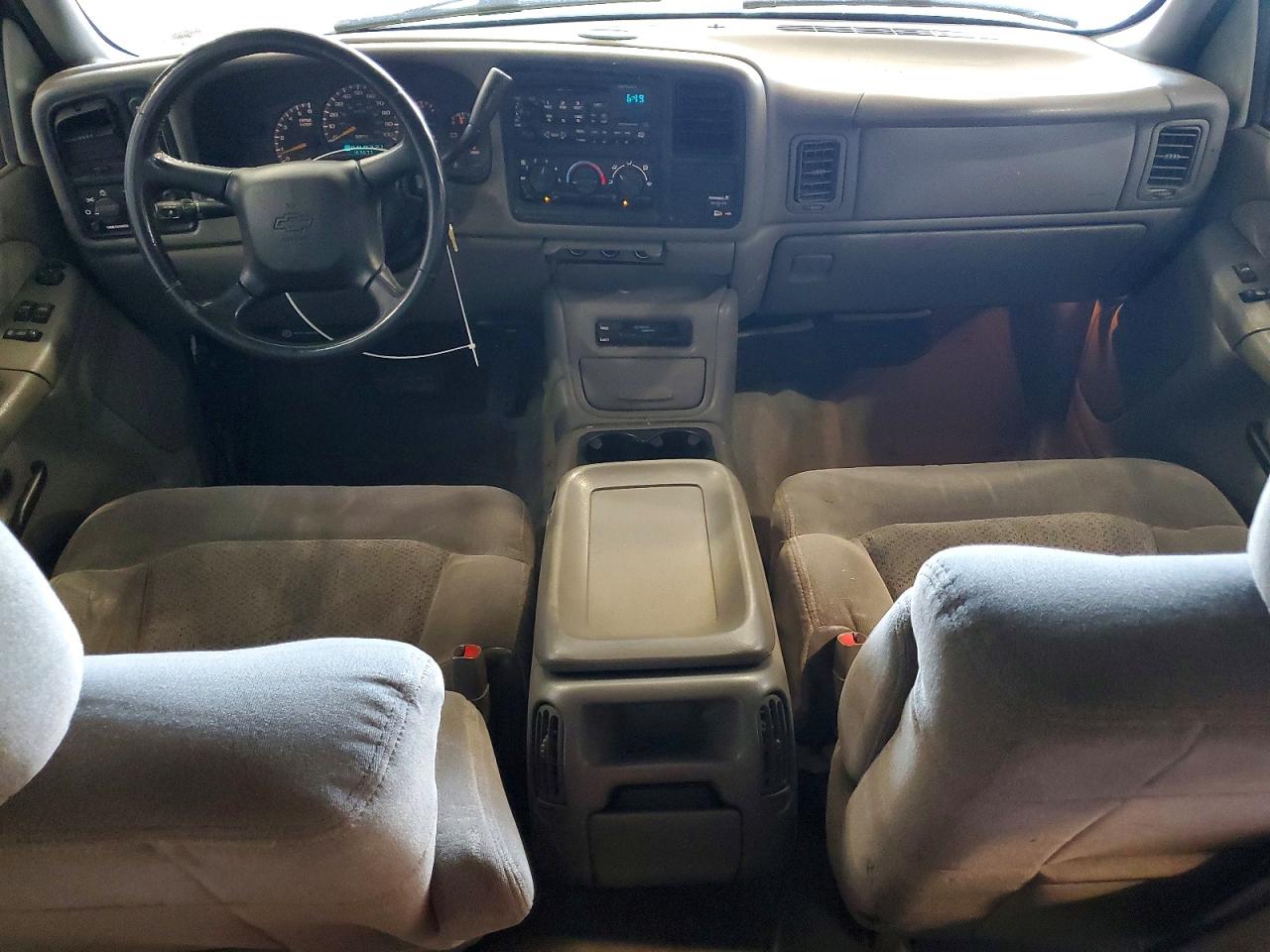 2000 Chevrolet Silverado K1500 Silver vin: 1GCEK19T6YE266155