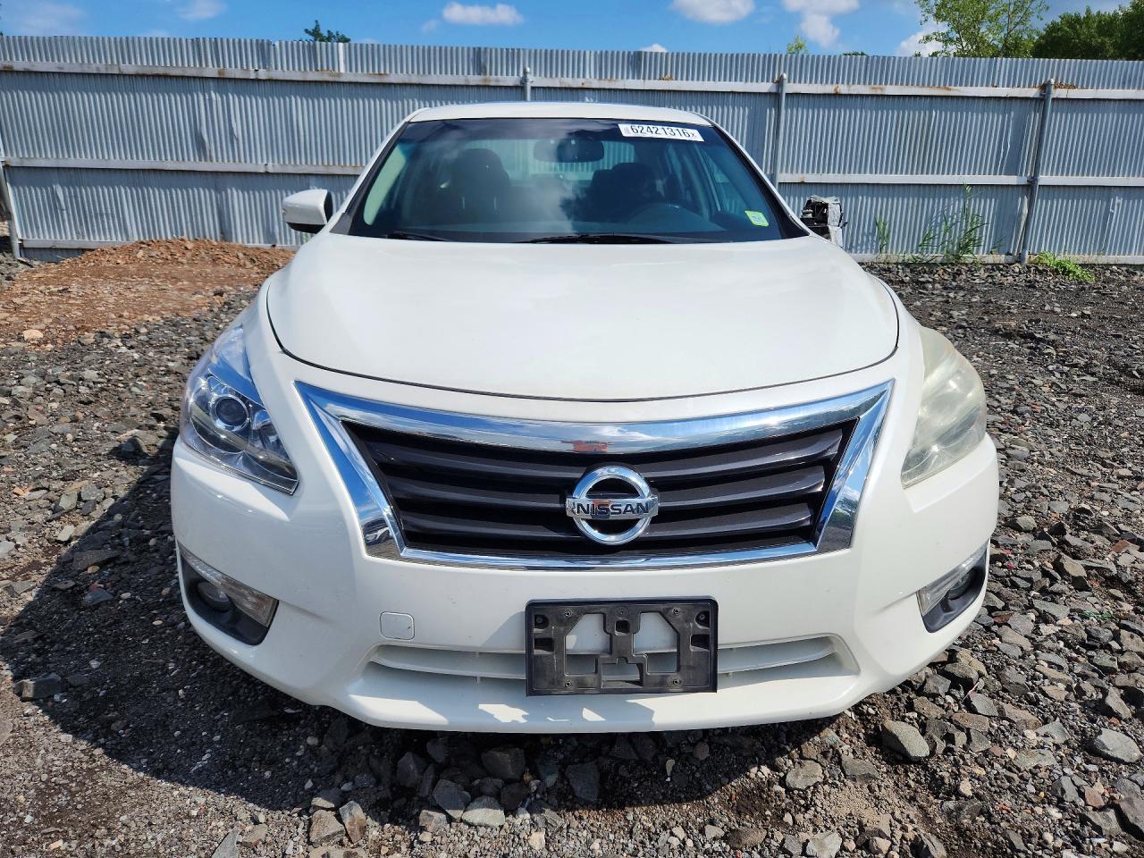 2015 Nissan Altima 2.5 Sv White vin: 1N4AL3AP9FC598398