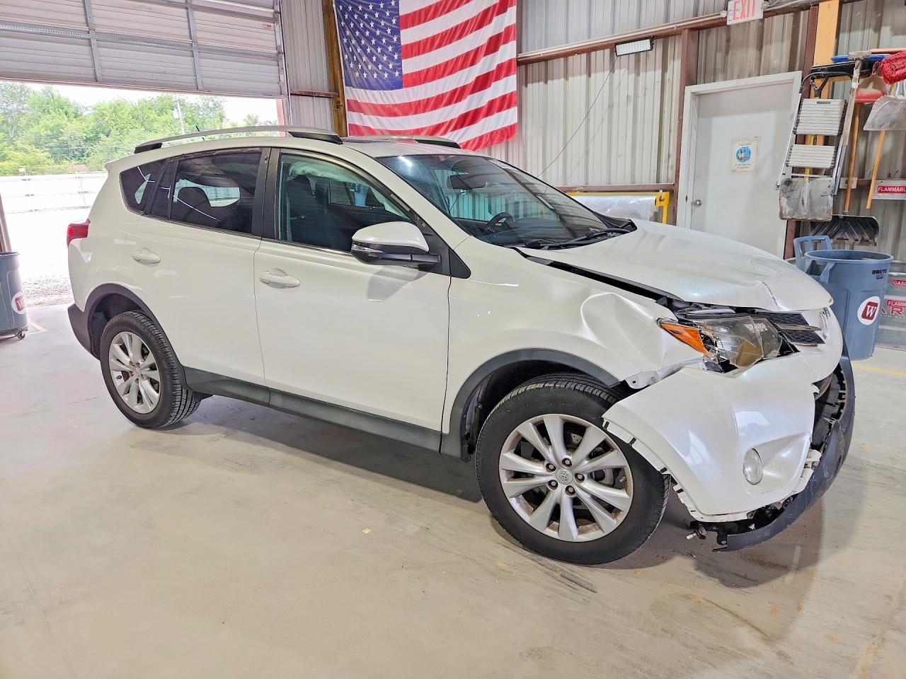 2013 Toyota Rav4 Limited White vin: 2T3DFREV8DW085096
