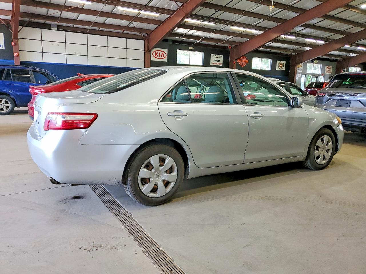 2007 Toyota Camry Le Silver vin: 4T1BE46KX7U089116