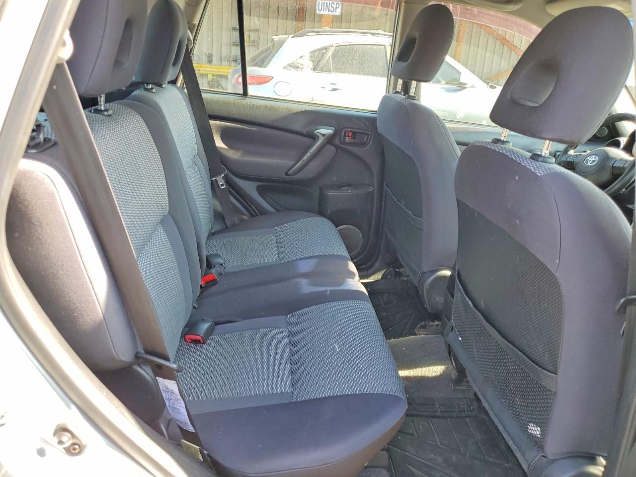 2005 Toyota Rav4 Base Silver vin: JTEGD20V756002824