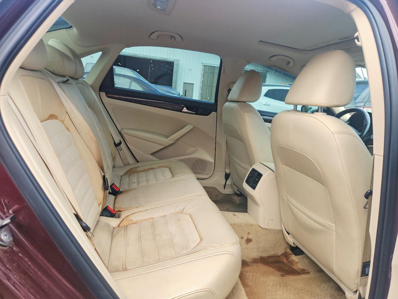 2013 Volkswagen Passat Sel Burgundy vin: 1VWCN7A33DC093307