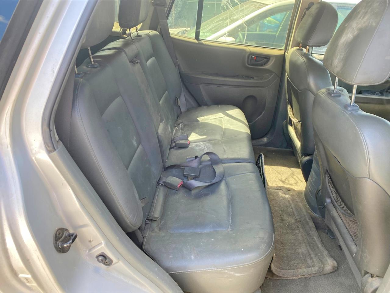 2001 Hyundai Santa Fe Gl Silver vin: KM8SC83D01U126863