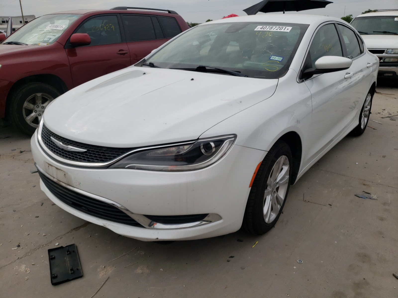 2015 Chrysler 200 Limited White vin: 1C3CCCAB8FN592124