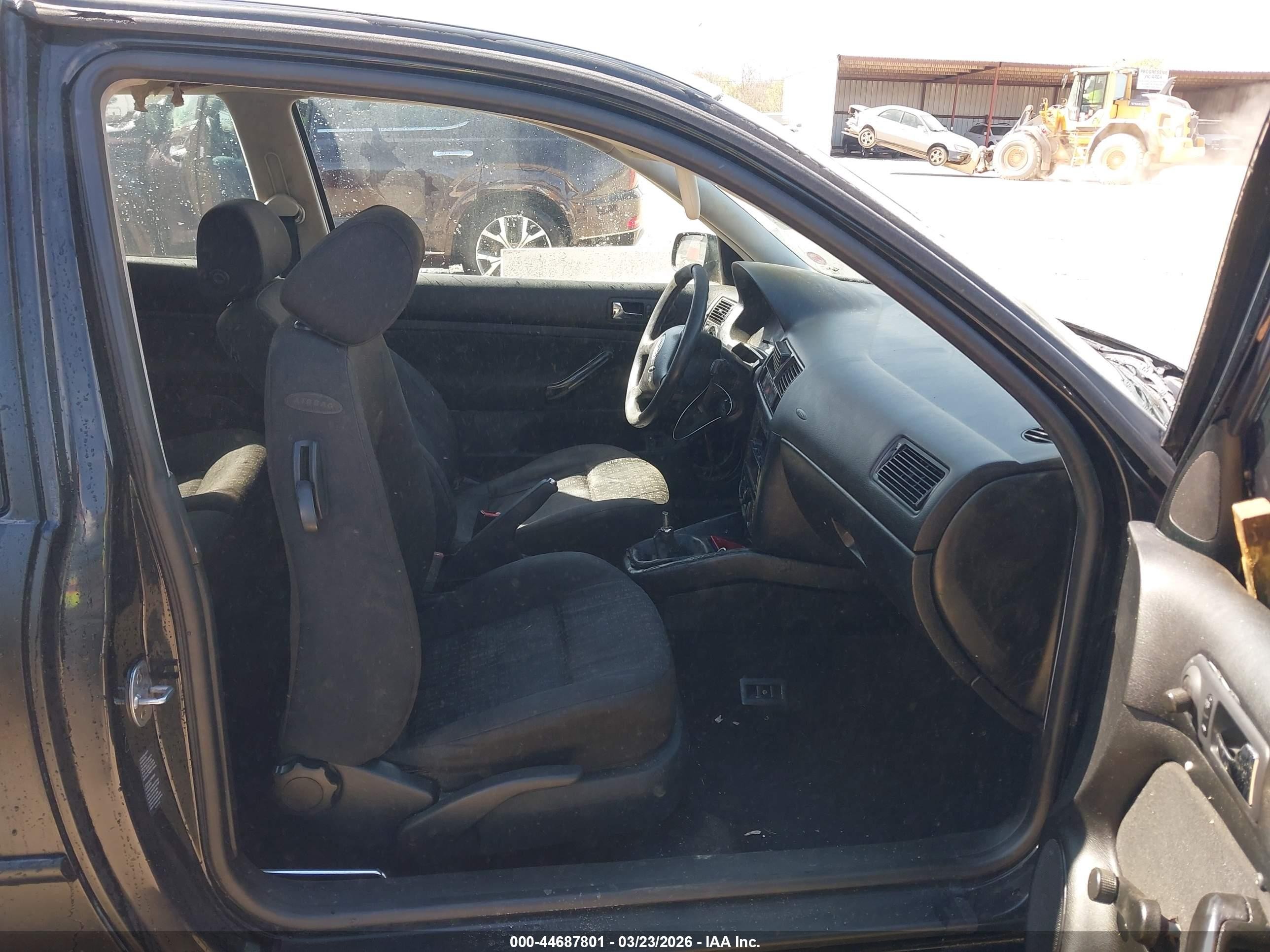 2001 Volkswagen Golf Gl Черный vin: 9BWBT61J214066303