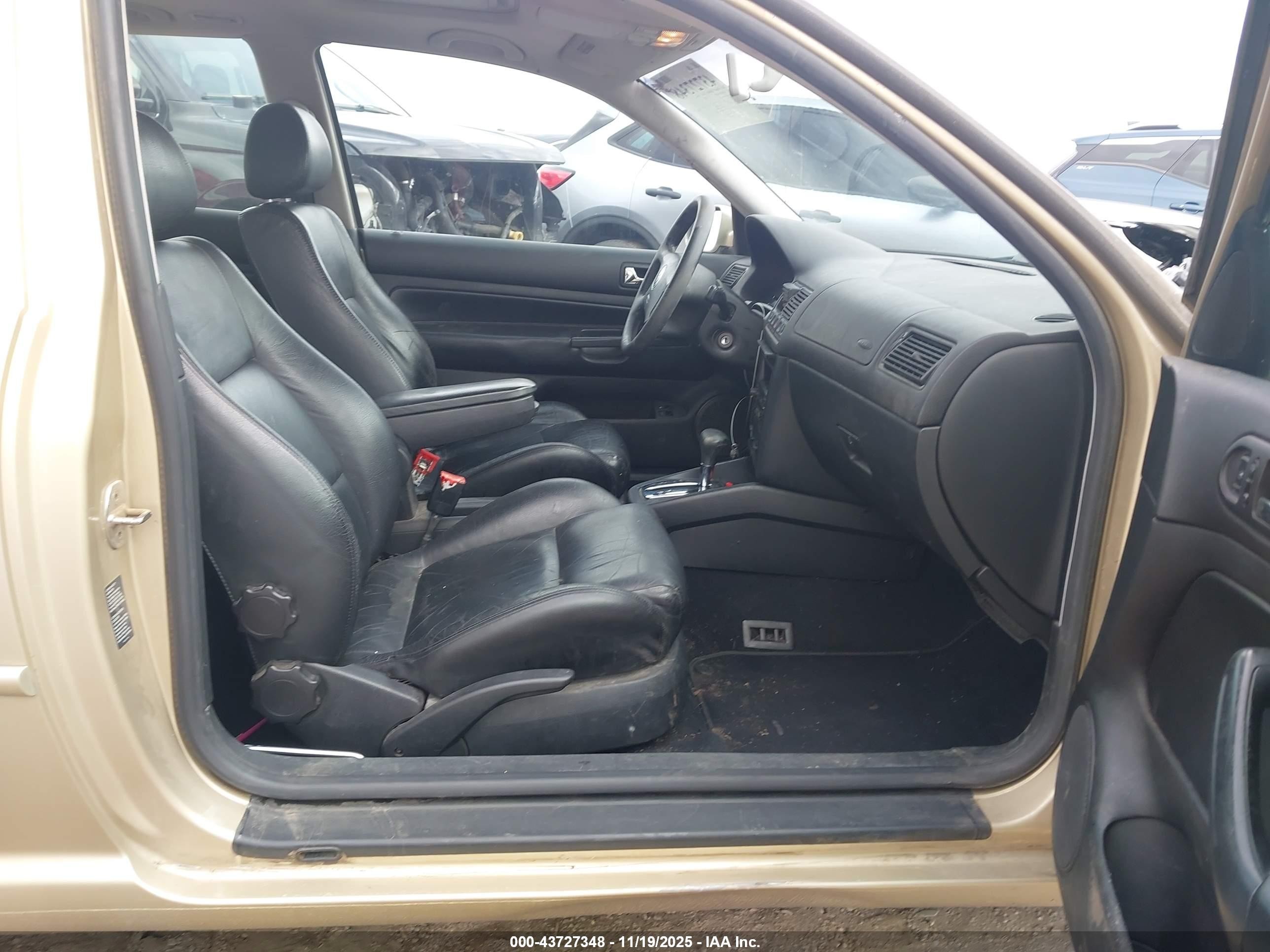 2001 Volkswagen Gti Gls Золотой vin: 9BWDD61J714036669