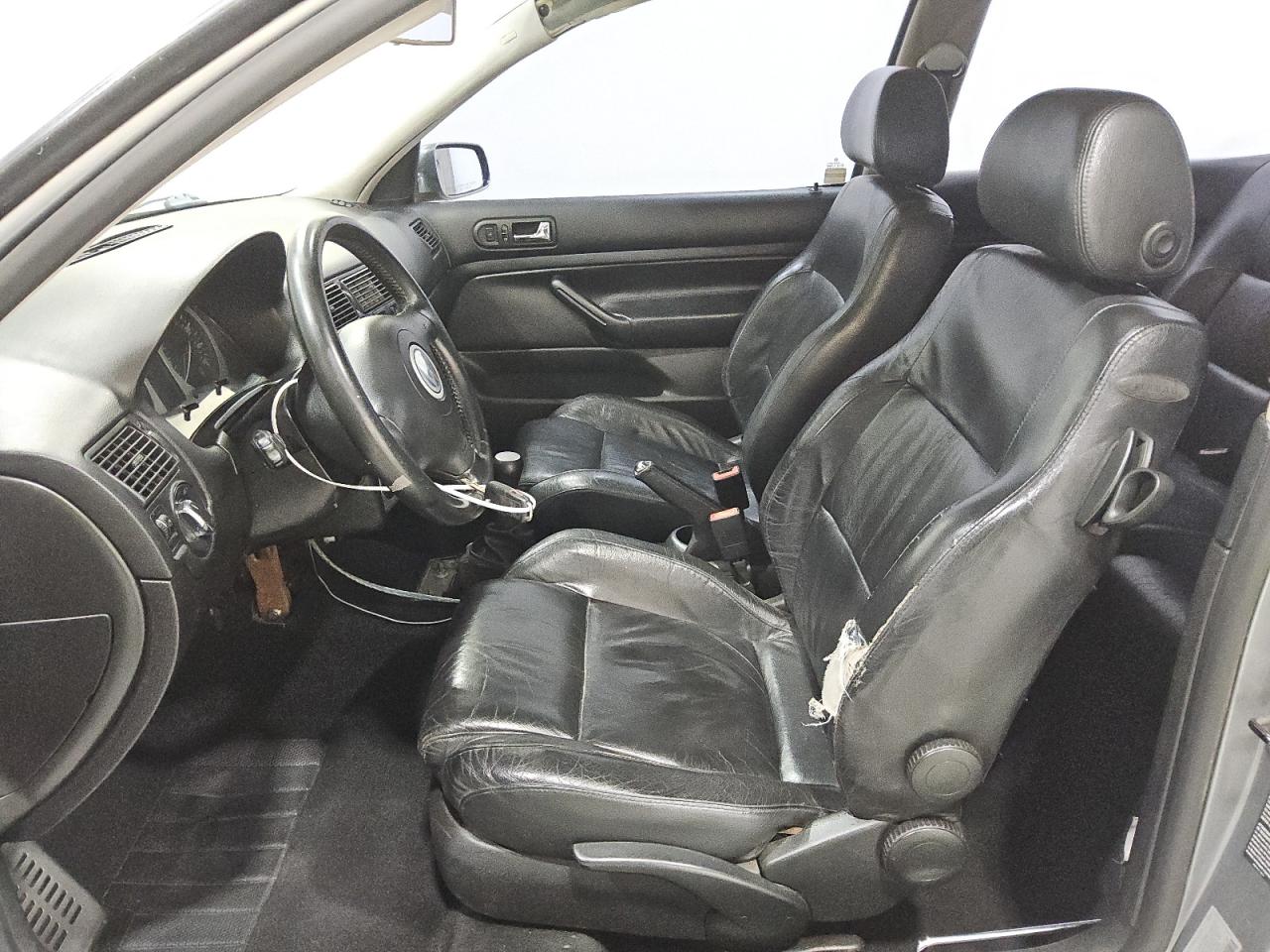 2004 Volkswagen Gti Silver vin: 9BWDE61J444015683 Damage: Left Front Seat, Worn, Replacement Required