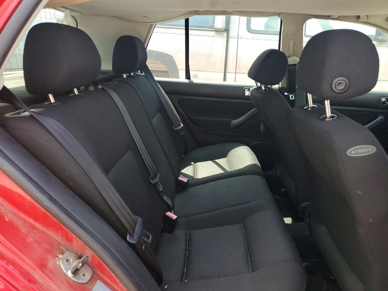 2003 Volkswagen Golf Cl Red vin: 9BWEK21J834062669