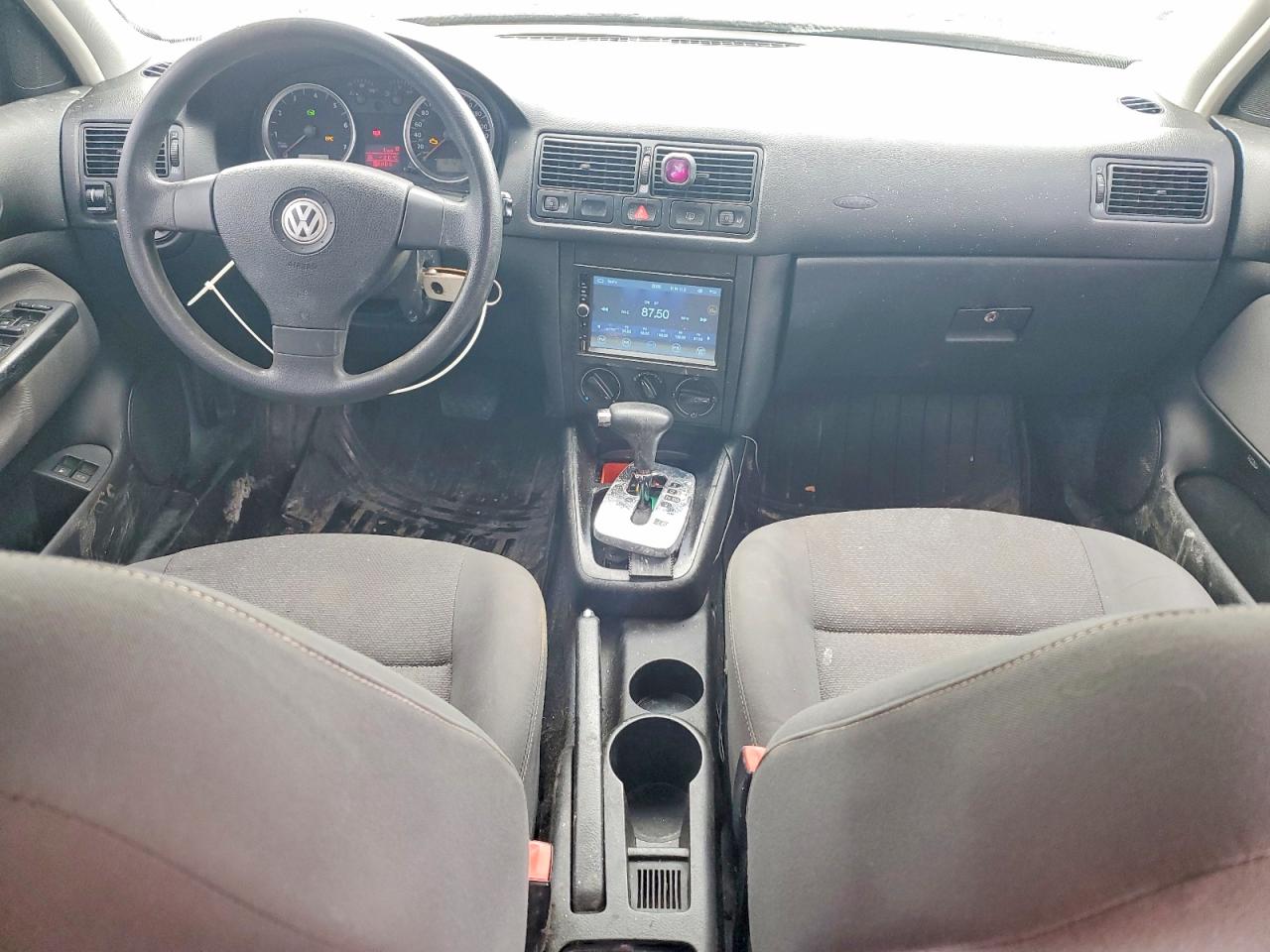 2009 Volkswagen City Golf White vin: 9BWEL41JX94015001