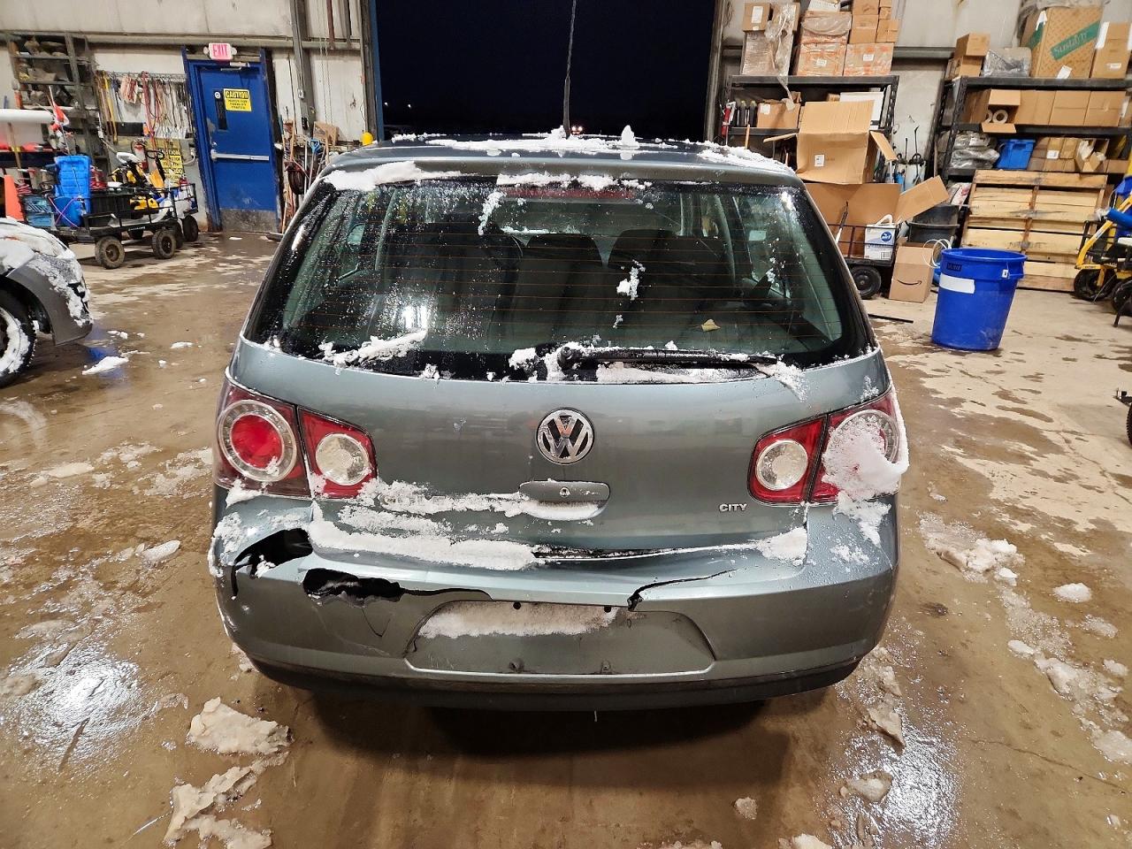 2010 Volkswagen City Golf Teal vin: 9BWEL4BE2A4001809