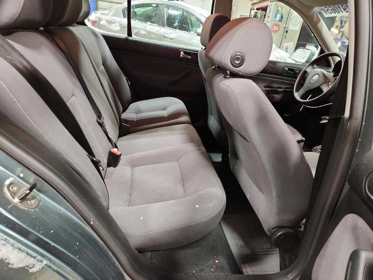 2010 Volkswagen City Golf Teal vin: 9BWEL4BE2A4001809