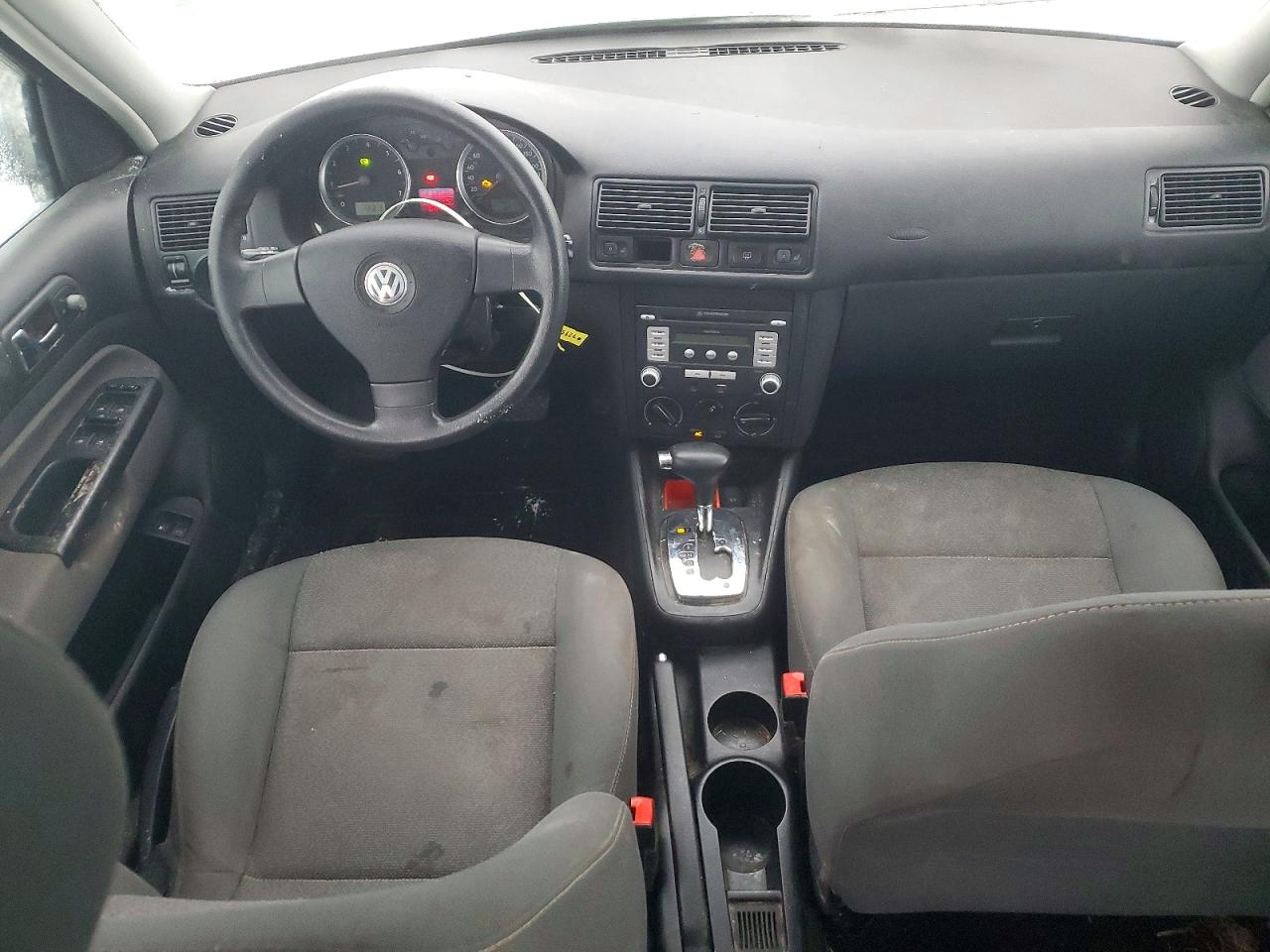 2010 Volkswagen City Golf Green vin: 9BWEL4BE6A4004003