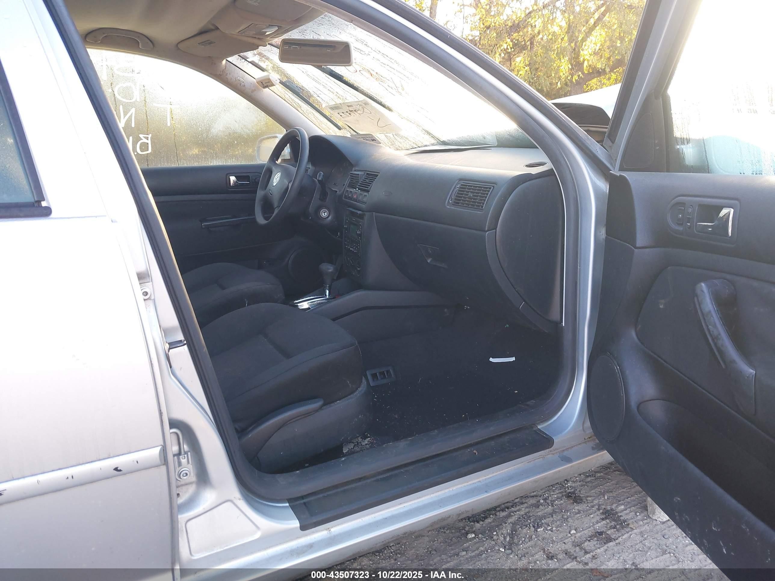 2003 Volkswagen Golf Gl 2.0l Silver vin: 9BWFK61J634008475