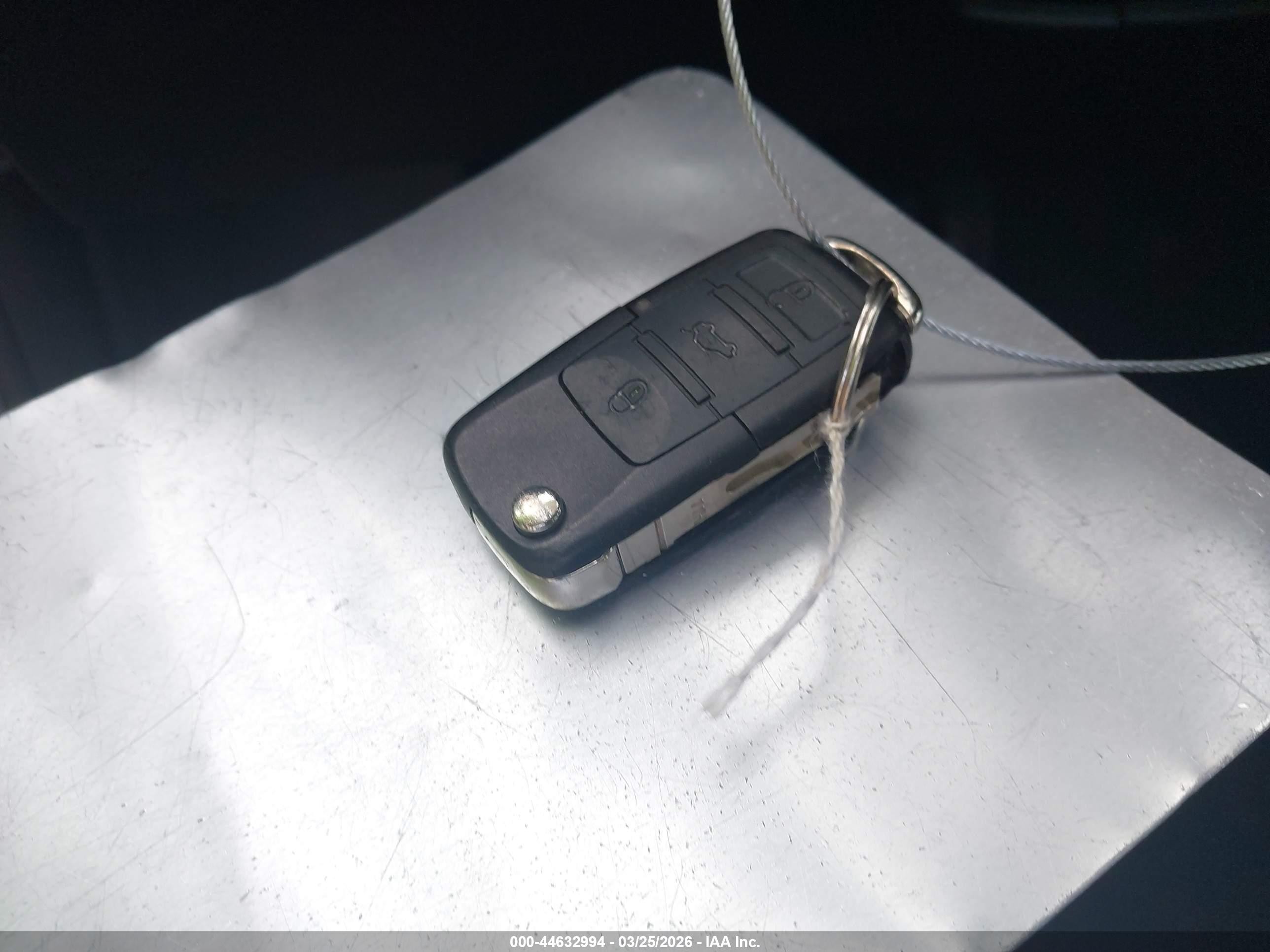 2006 Volkswagen Golf Gl 2.0l Синий vin: 9BWFL61J464010694